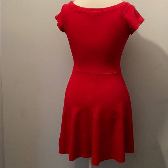 Dress - Picture 2 of 3